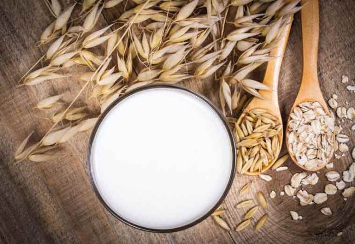 Hafermilch: Die vegane Milch-Alternative aus Getreide